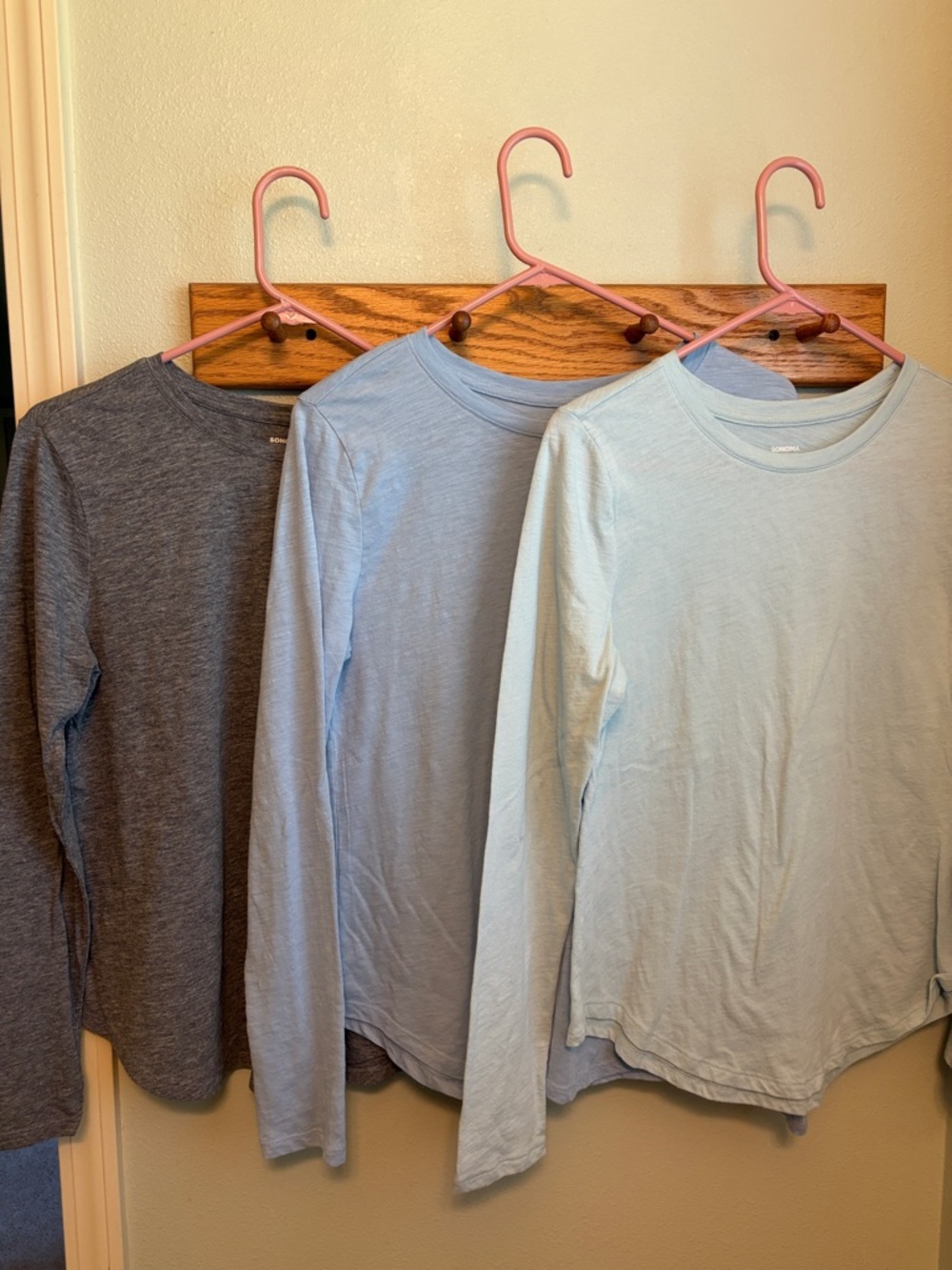Sonoma The Everyday Tee 3 qty long sleeve shirt size Medium